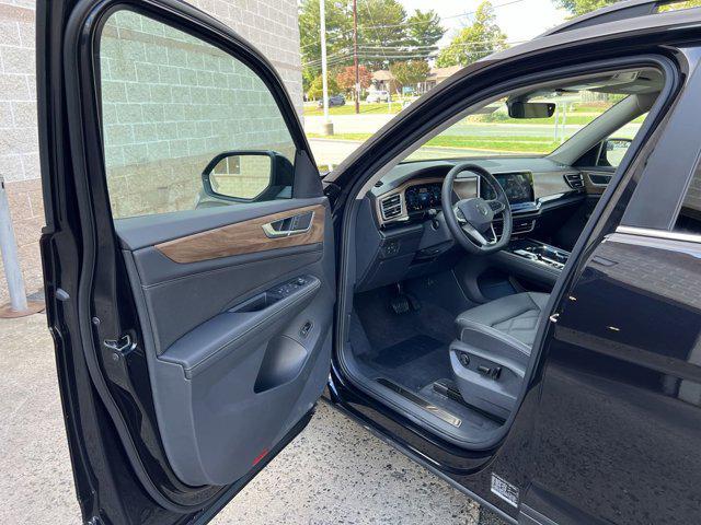 new 2024 Volkswagen Atlas car, priced at $37,896