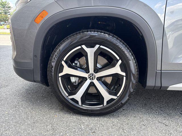 new 2025 Volkswagen Tiguan car, priced at $34,041
