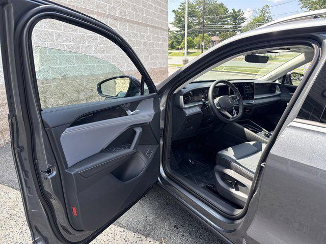 new 2025 Volkswagen Tiguan car, priced at $33,291