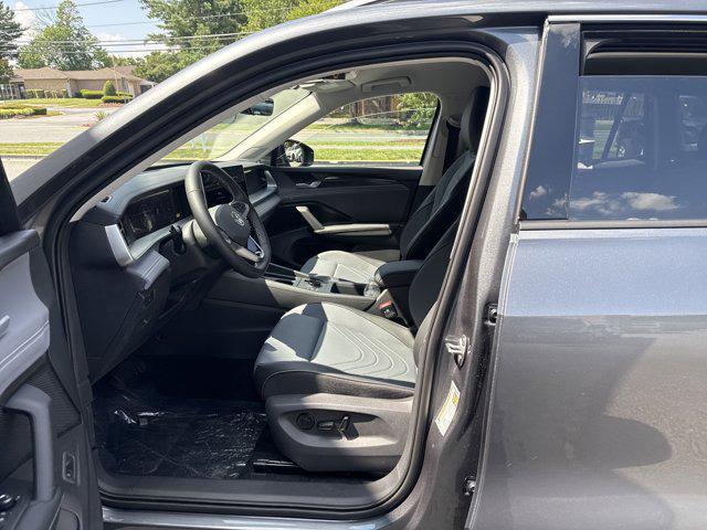 new 2025 Volkswagen Tiguan car, priced at $34,041