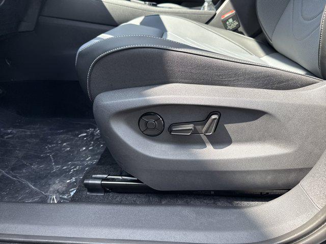 new 2025 Volkswagen Tiguan car, priced at $34,041