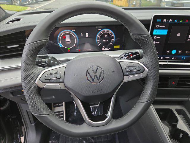 new 2025 Volkswagen Tiguan car, priced at $36,834