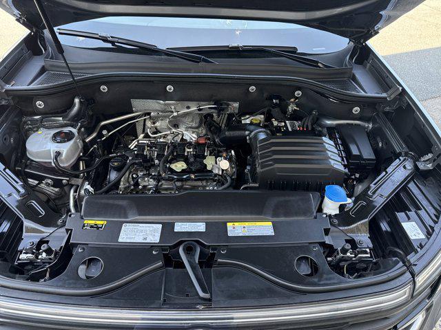 used 2024 Volkswagen Atlas Cross Sport car, priced at $32,999