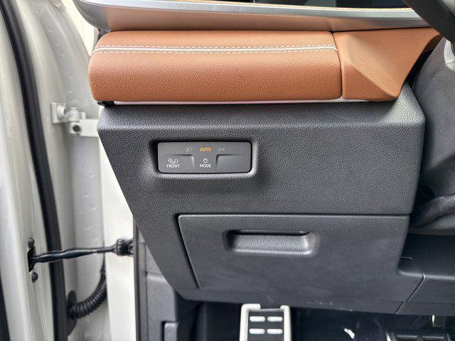 new 2025 Volkswagen Tiguan car, priced at $40,560