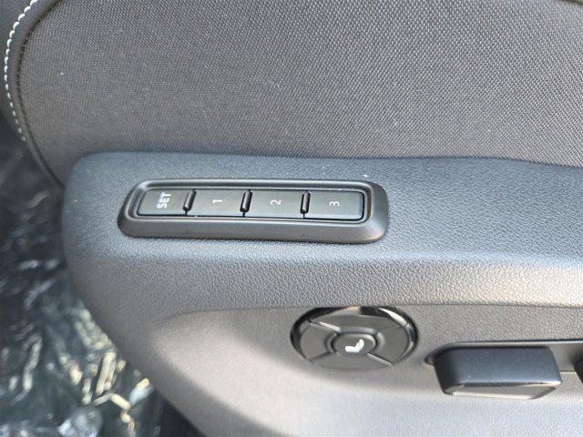 new 2025 Volkswagen Tiguan car, priced at $41,915