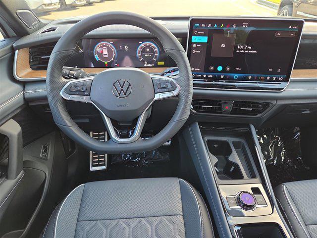 new 2025 Volkswagen Tiguan car, priced at $41,915
