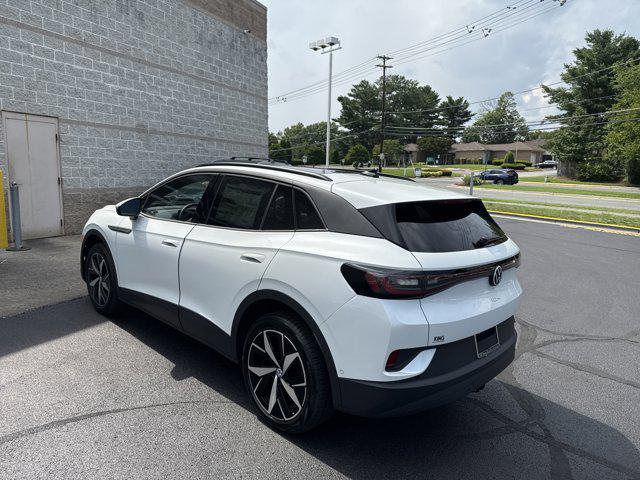 new 2025 Volkswagen ID.4 car, priced at $46,283