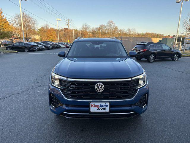 new 2025 Volkswagen Atlas car, priced at $52,078