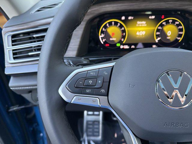 new 2025 Volkswagen Atlas car, priced at $52,078