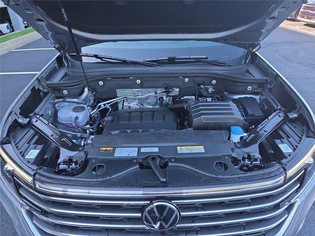 new 2026 Volkswagen Atlas car, priced at $40,928