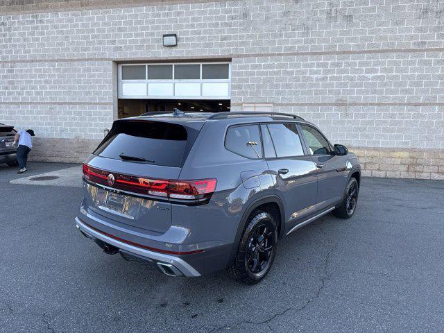 new 2025 Volkswagen Atlas car, priced at $45,803