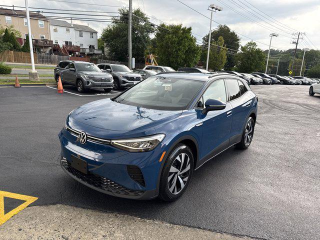 new 2025 Volkswagen ID.4 car, priced at $40,635