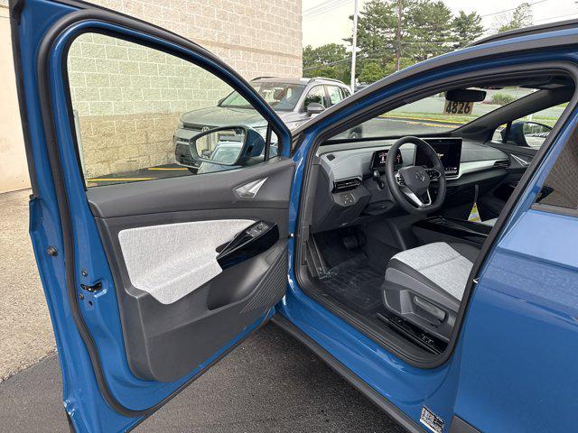 new 2025 Volkswagen ID.4 car, priced at $40,635