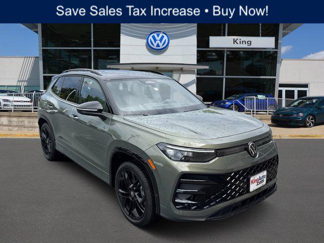 new 2025 Volkswagen Tiguan car, priced at $38,667