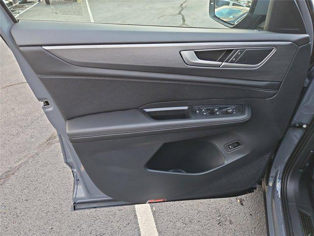 new 2026 Volkswagen Atlas Cross Sport car, priced at $46,538