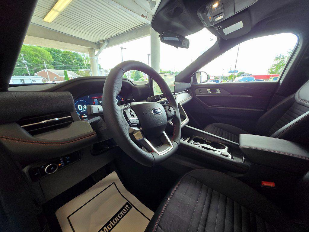 new 2025 Ford Explorer car, priced at $47,499