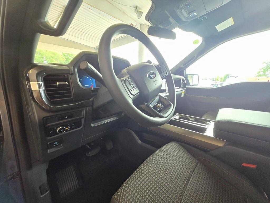 new 2025 Ford F-150 car, priced at $52,692