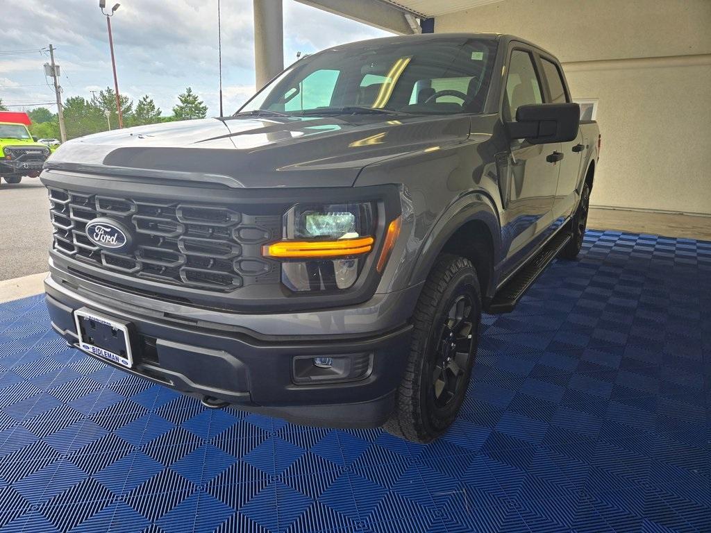 new 2025 Ford F-150 car, priced at $52,692