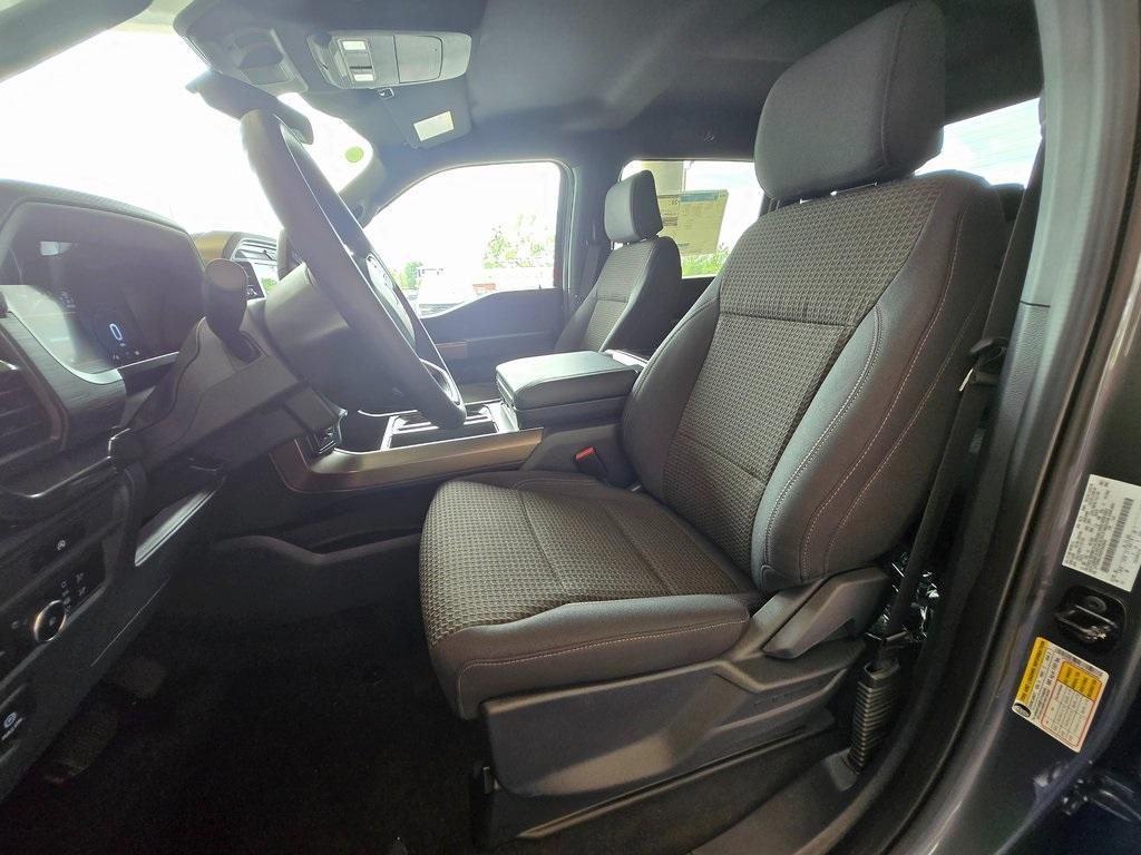 new 2025 Ford F-150 car, priced at $52,692