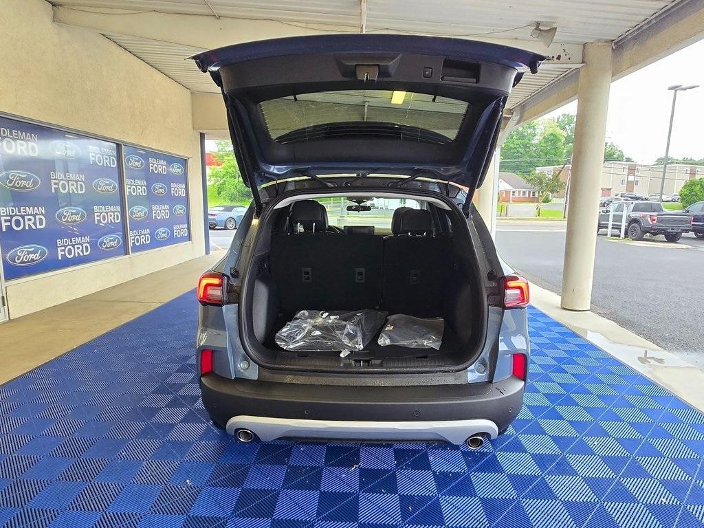 new 2025 Ford Escape car, priced at $33,157