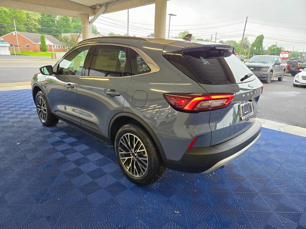 new 2025 Ford Escape car, priced at $33,157