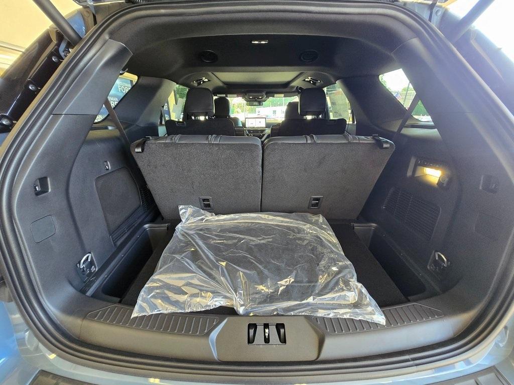 new 2025 Ford Explorer car, priced at $59,515