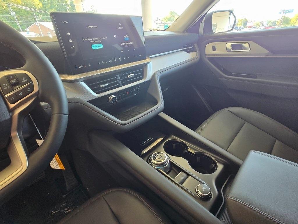 new 2025 Ford Explorer car, priced at $46,181