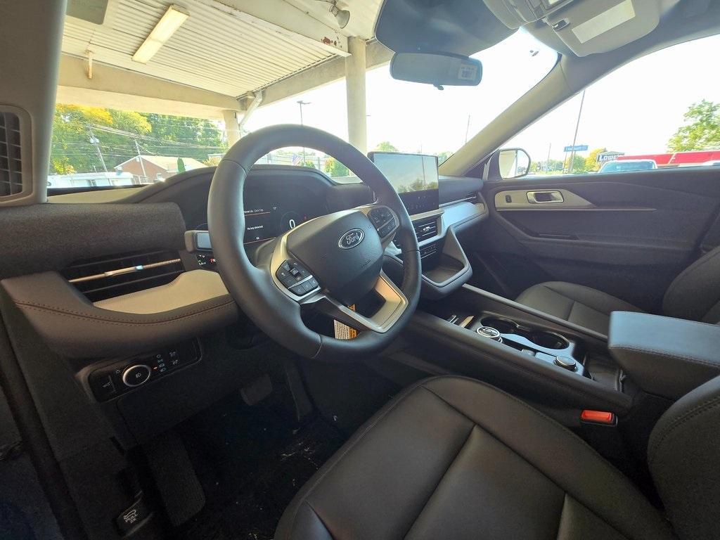 new 2025 Ford Explorer car, priced at $46,181