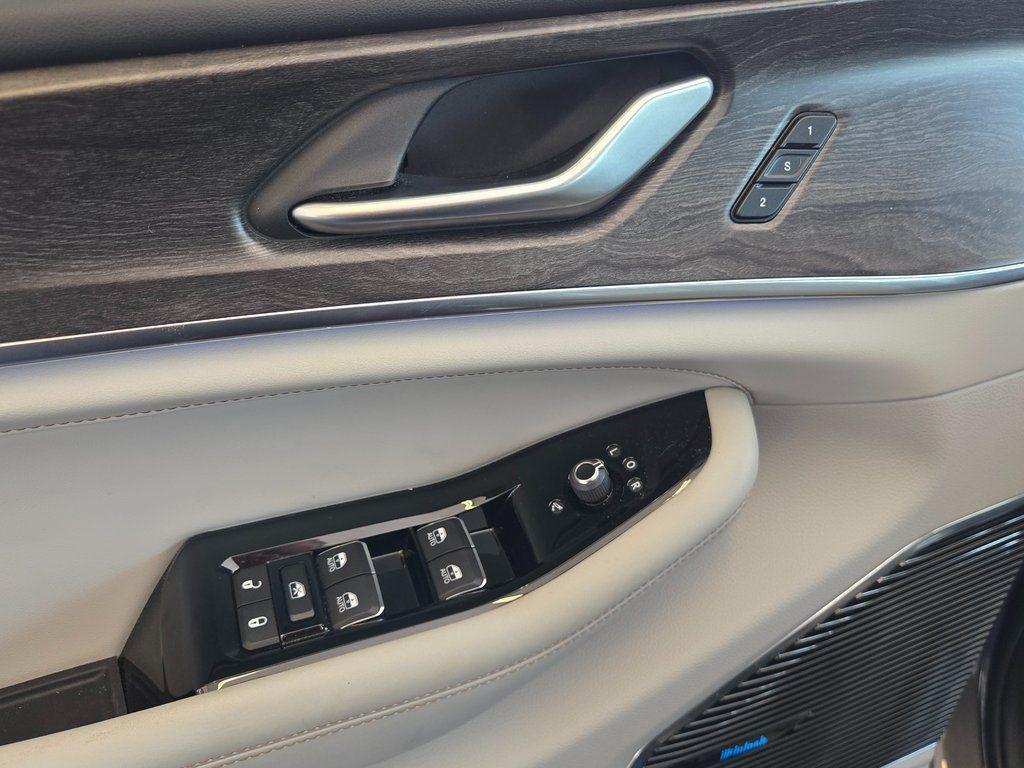 used 2021 Jeep Grand Cherokee L car, priced at $34,295