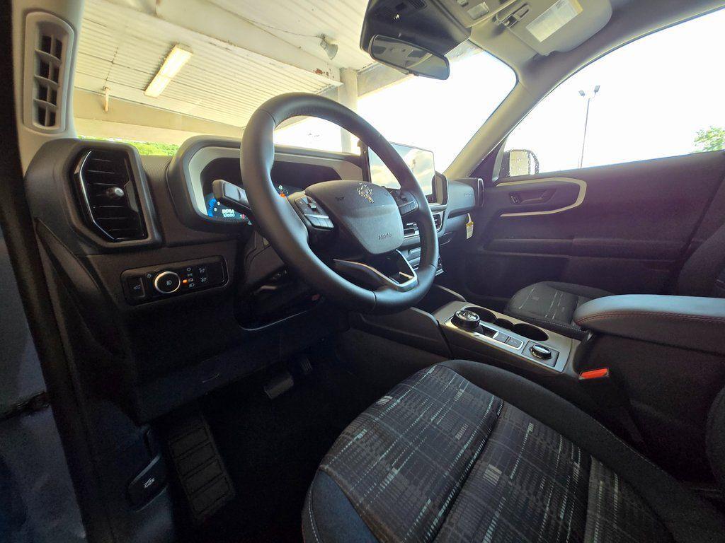 new 2025 Ford Bronco Sport car, priced at $35,999