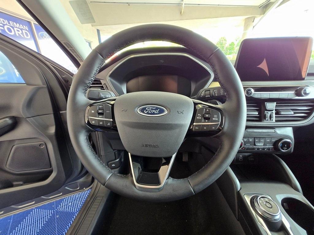 new 2025 Ford Escape car, priced at $31,225