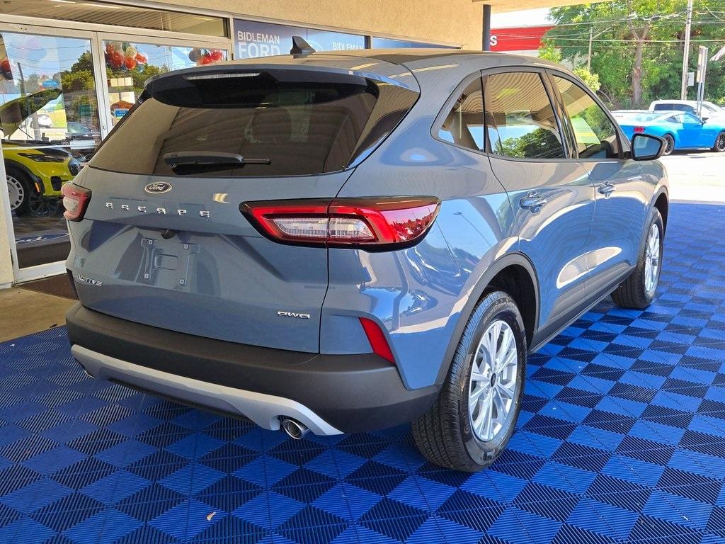 new 2025 Ford Escape car, priced at $28,433