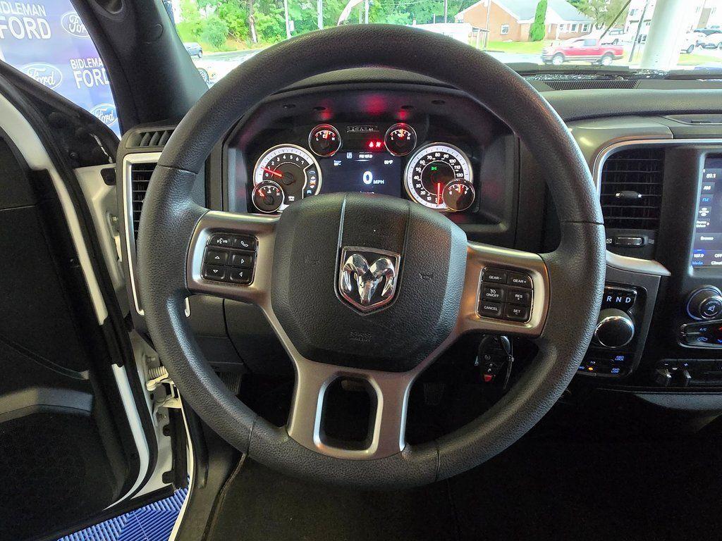 used 2021 Ram 1500 Classic car, priced at $25,000