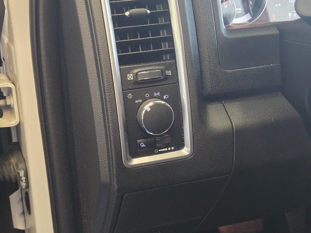 used 2021 Ram 1500 Classic car, priced at $25,000