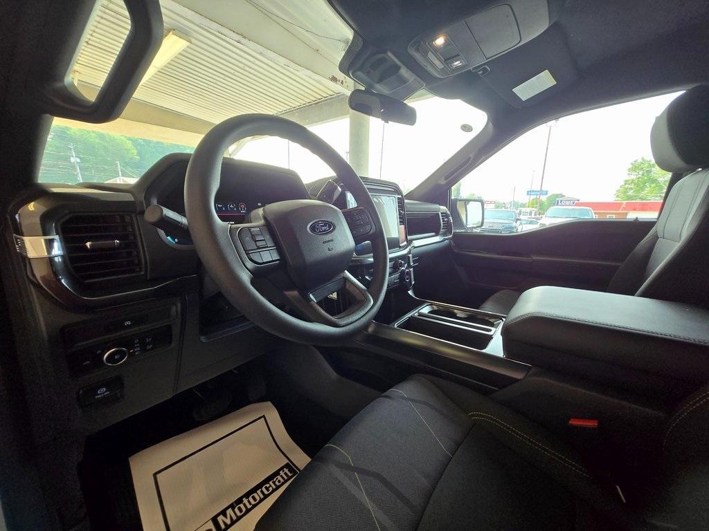 new 2025 Ford F-150 car, priced at $50,941