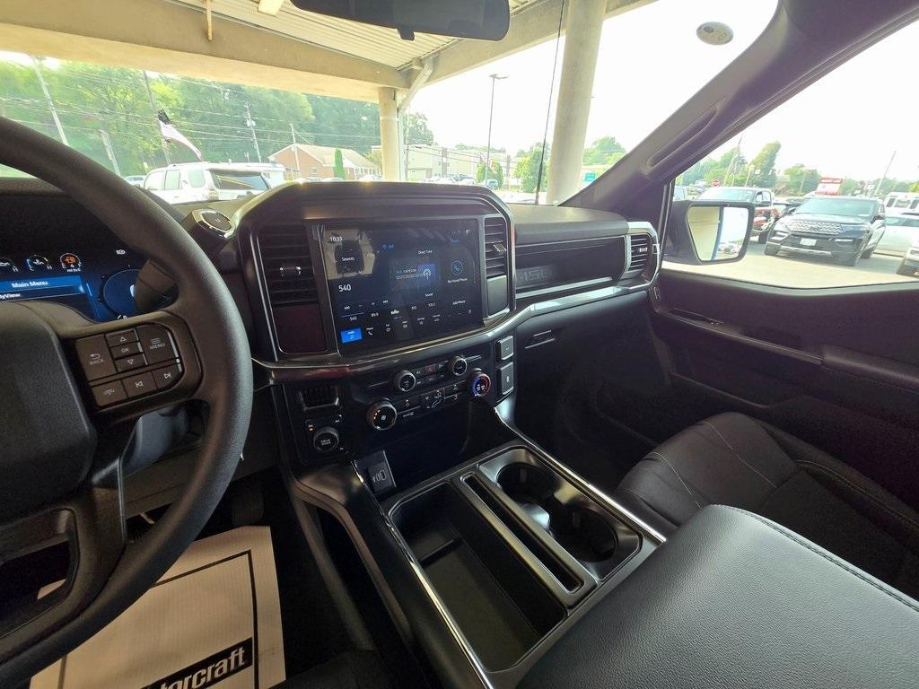 new 2025 Ford F-150 car, priced at $50,941