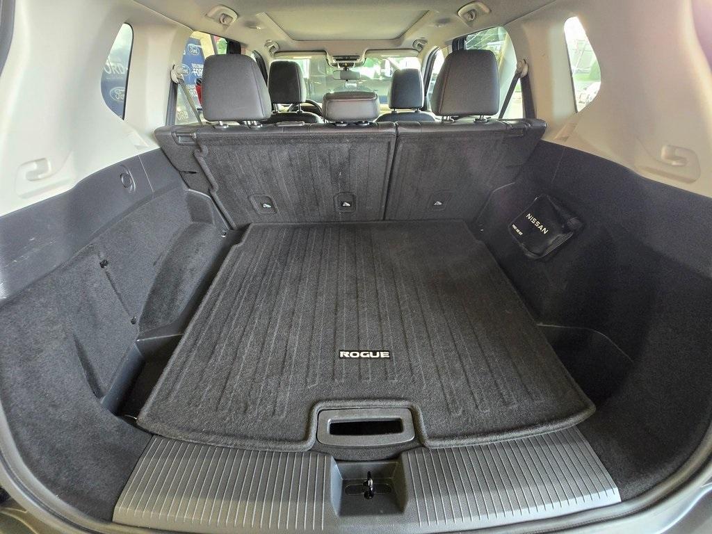 used 2022 Nissan Rogue car, priced at $22,998
