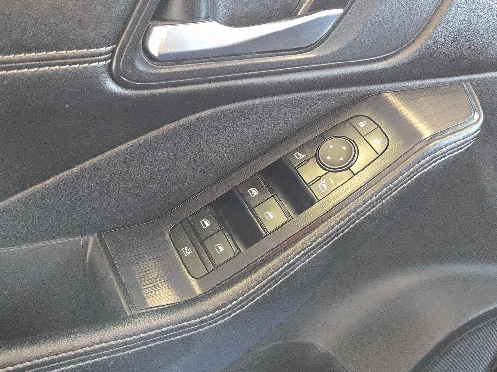 used 2022 Nissan Rogue car, priced at $22,998