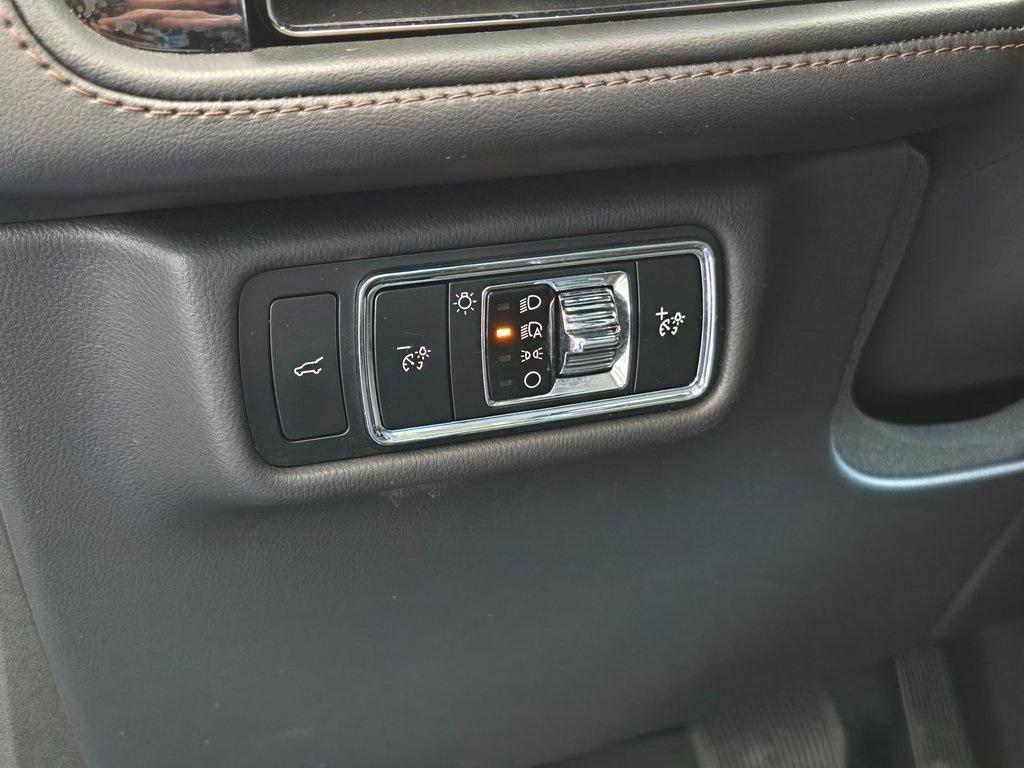 used 2023 Lincoln Aviator car, priced at $58,995