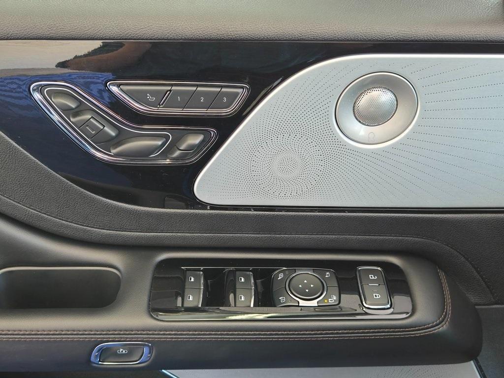 used 2023 Lincoln Aviator car, priced at $58,995