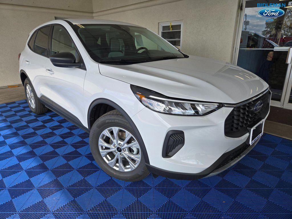 new 2025 Ford Escape car, priced at $26,499