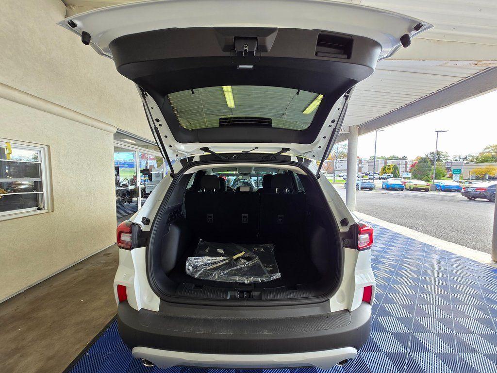 new 2025 Ford Escape car, priced at $26,499