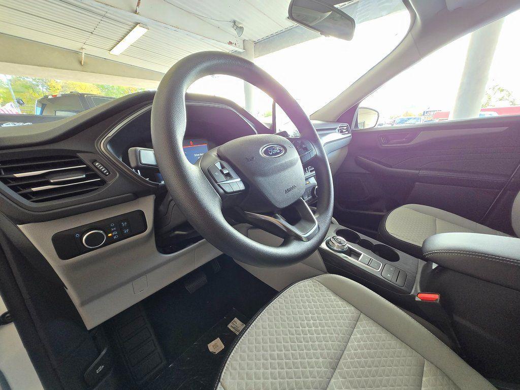 new 2025 Ford Escape car, priced at $26,499