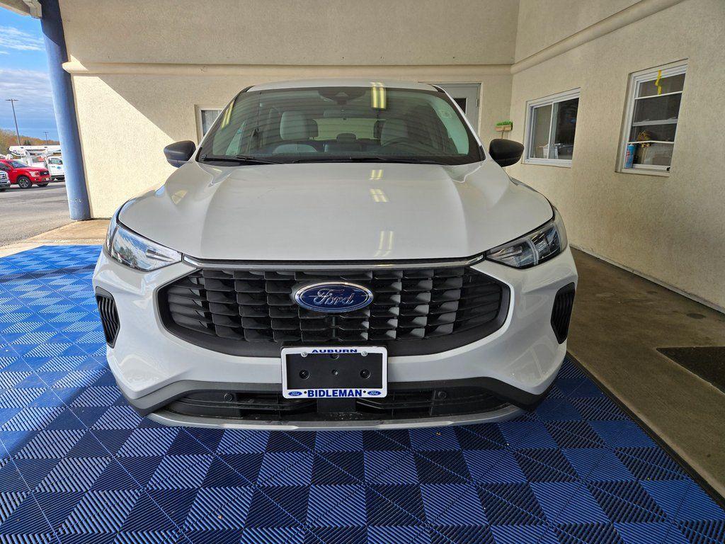 new 2025 Ford Escape car, priced at $26,499