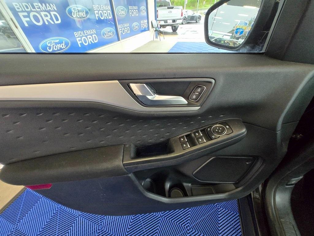 used 2020 Ford Escape car, priced at $18,995