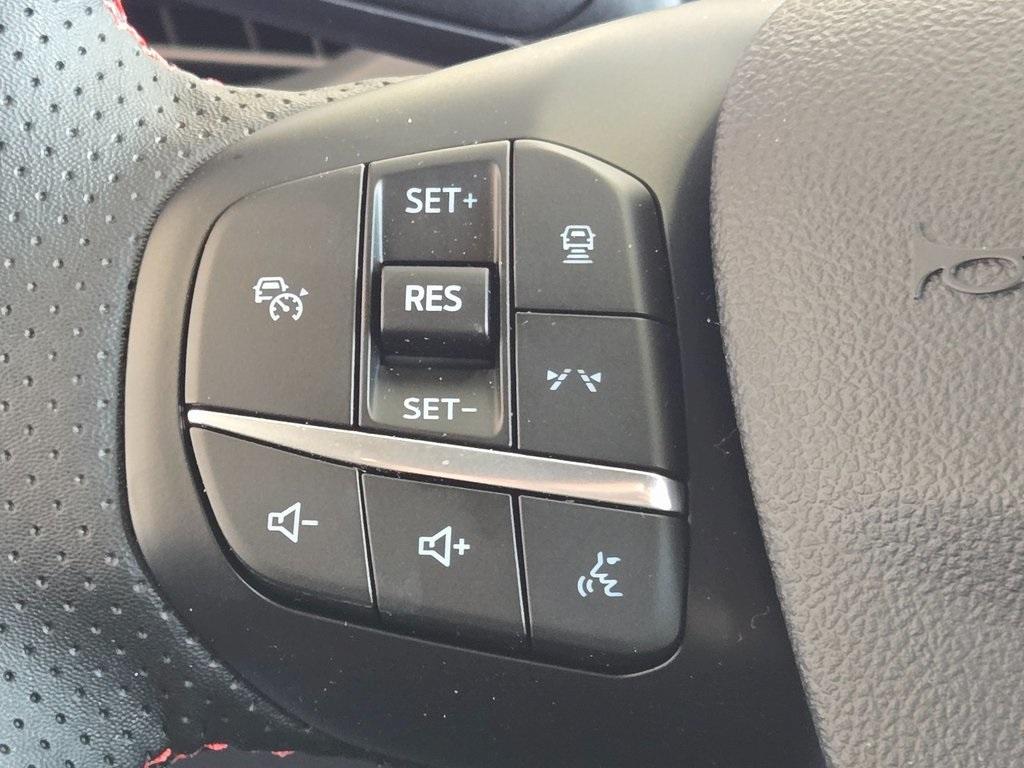 new 2025 Ford Escape car, priced at $32,052