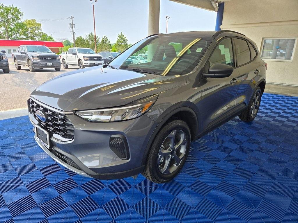 new 2025 Ford Escape car, priced at $32,052
