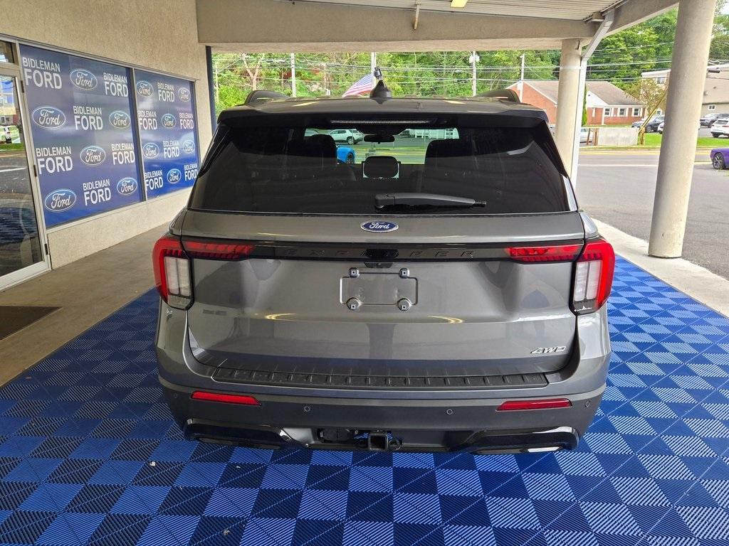 new 2025 Ford Explorer car, priced at $47,929