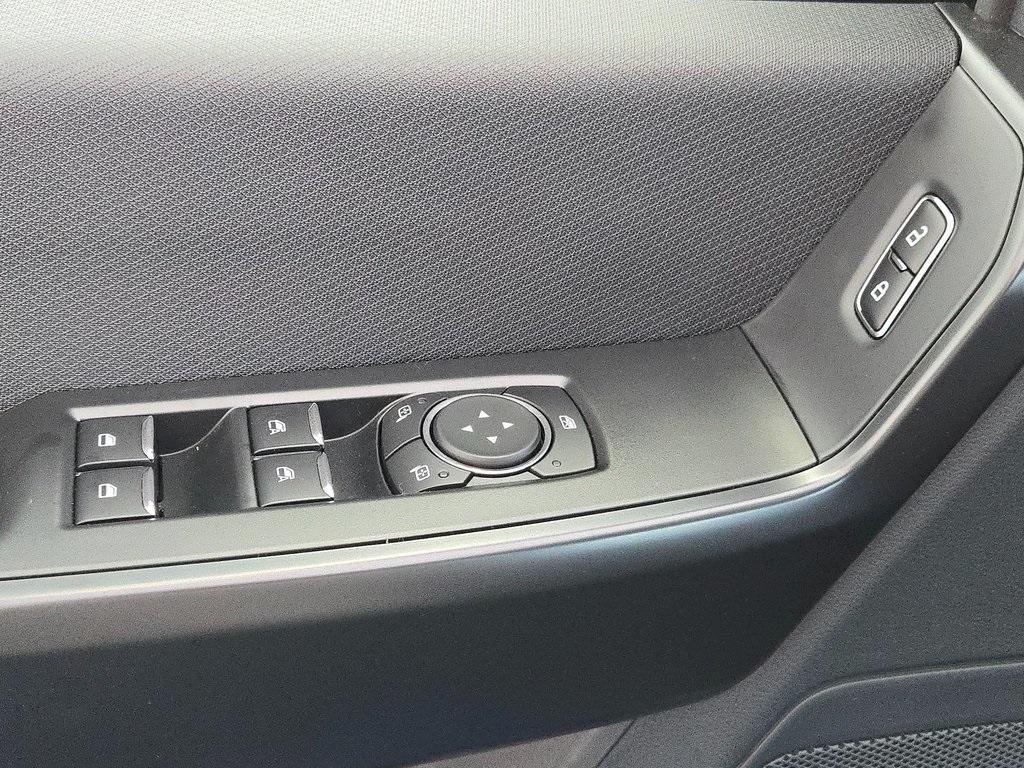 new 2025 Ford F-150 car, priced at $48,691