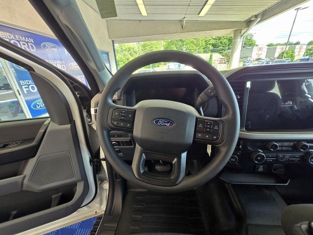 new 2025 Ford F-150 car, priced at $44,324